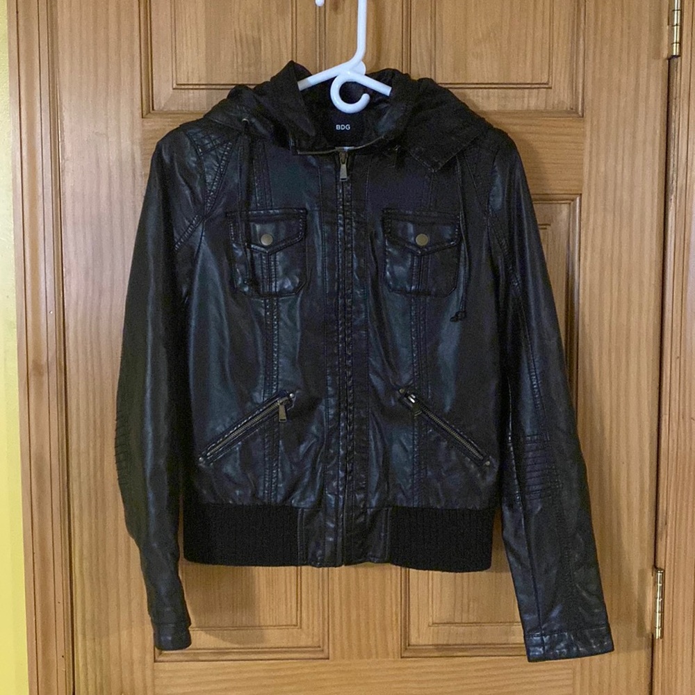 Urban Outfitters BDG Leather Jacket Size Small
